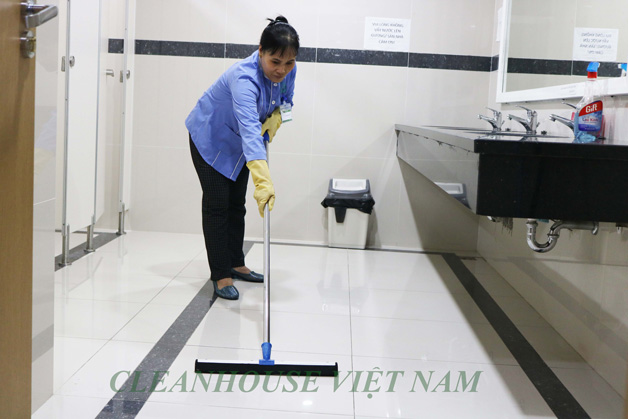 Công việc vệ sinh bỗng trở nên dễ dàng hơn với CleanHouse