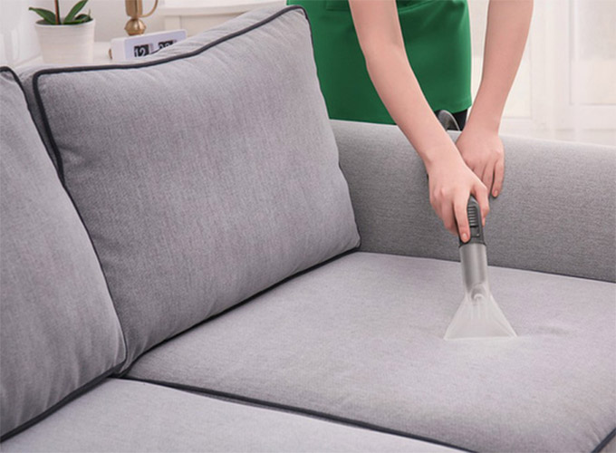 Hướng dẫn cách vệ sinh ghế sofa đơn giản tại nhà