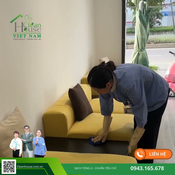 Nhân viên Cleanhouse làm việc