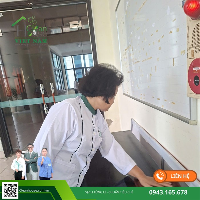 Nhân viên Cleanhouse làm việc