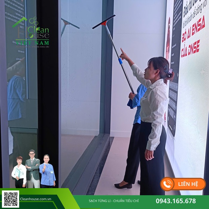 Nhân viên Cleanhouse làm việc