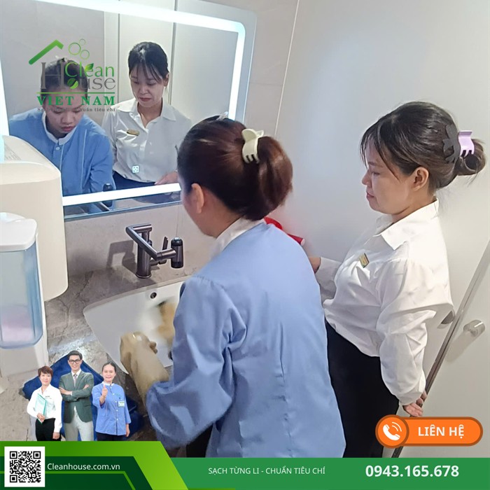Nhân viên Cleanhouse làm việc