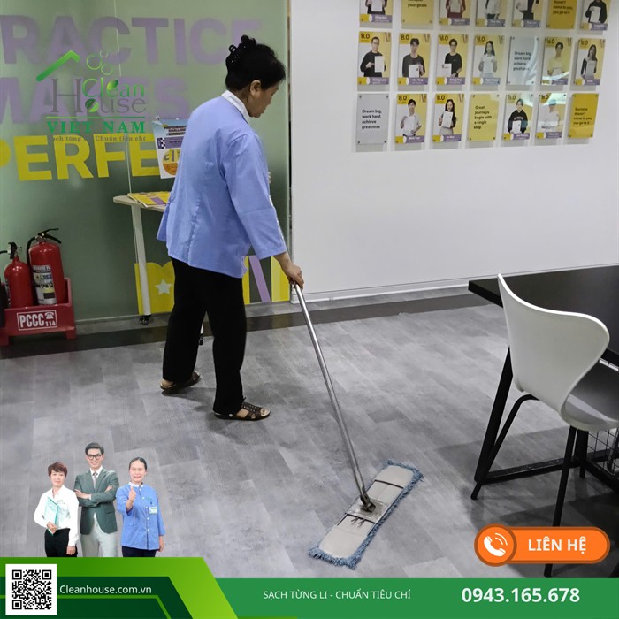 Nhân viên Cleanhouse làm việc