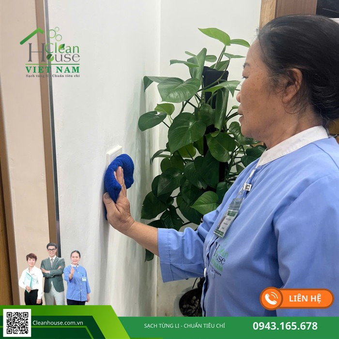 Nhân viên Cleanhouse làm việc