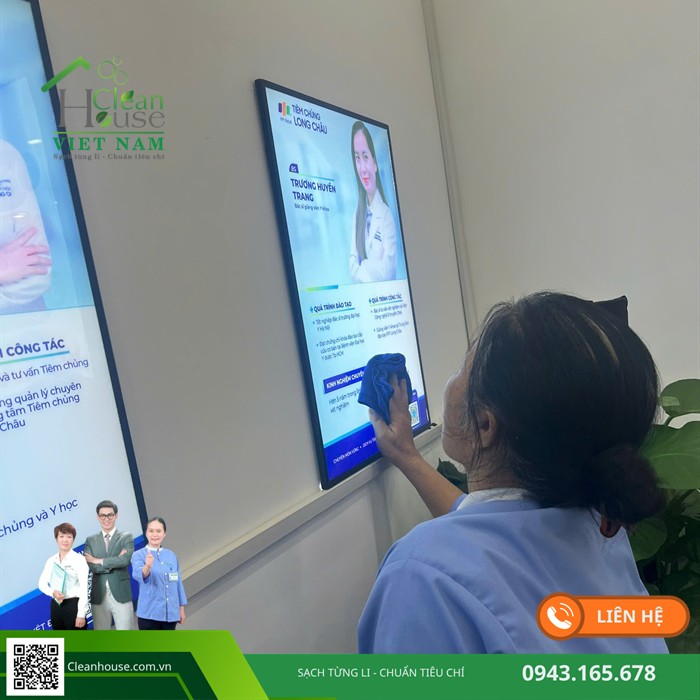 Nhân viên Cleanhouse làm việc