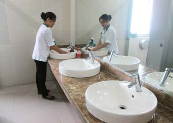 Vệ sinh công nghiệp Cleanhouse Việt Nam kiểm tra chất lượng dịch vụ trong Tháng 5/2015